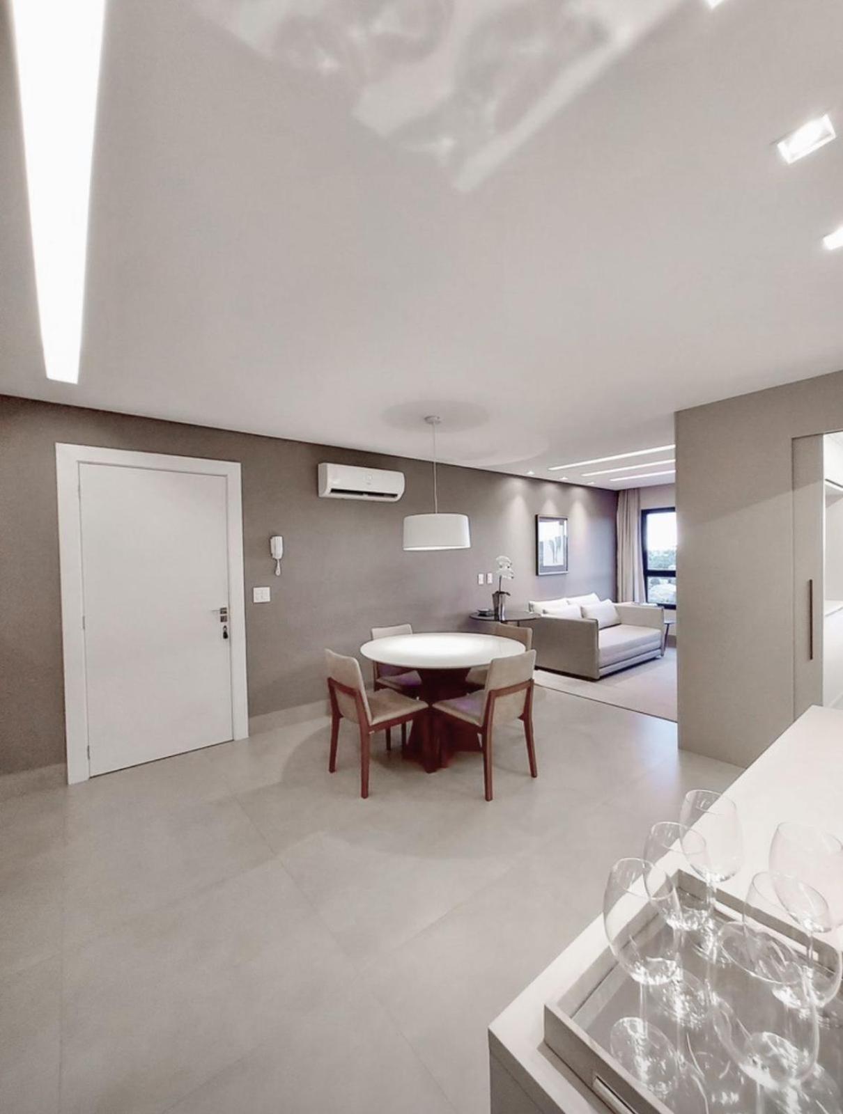 Alto Luxo - 12º Andar, Cama King E Moveis Assinados